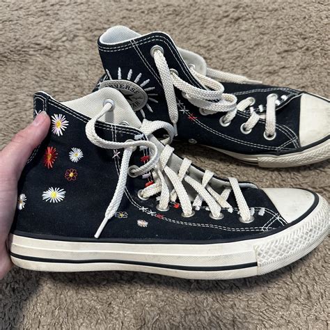 black converse with embroidered design - Depop