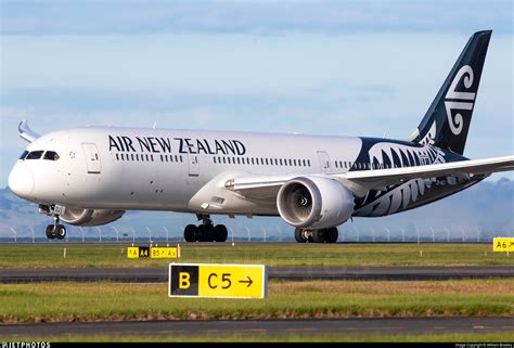 Zk Nzj Boeing Dreamliner Air New Zealand William Bradley