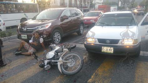 Taxista Tumba A Motociclistas Sobre La Medina Ascencio Reporte Diario