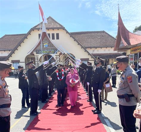 Pelepasan Wisuda Purna Bhakti Tahun 2022 Kapolres Bukittinggi Berharap