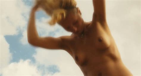 Nude Video Celebs Yulia Yanovskaya Nude God Of Japan