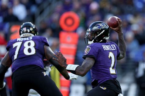 Ravens vs. Steelers predictions: An offensive struggle in rivalry game