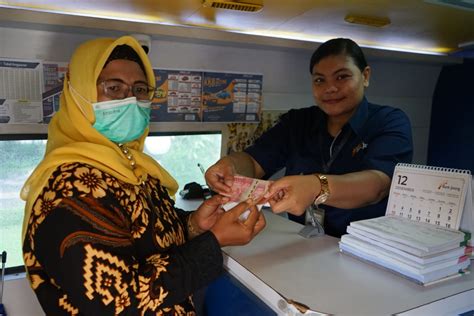 4 085 Buruh Tani Tembakau Dari 76 Desa Di Blora Terima BLT DBHCHT