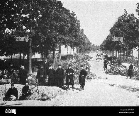 Wwi trenches hi-res stock photography and images - Alamy