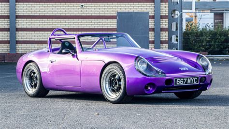 Feeling brave? This is a road-legal TVR Tuscan Challenge racer | Top Gear