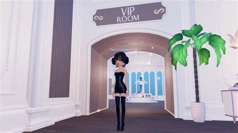 How To Get Into The Vip Room In Dress To Impress