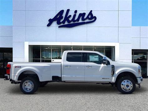 New Ford Super Duty F Drw Lariat In Winder Ga