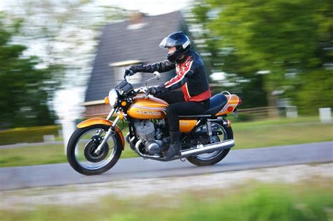 Kawasaki 750 H2 Mach IV La evolución del motor de dos tiempos Auto