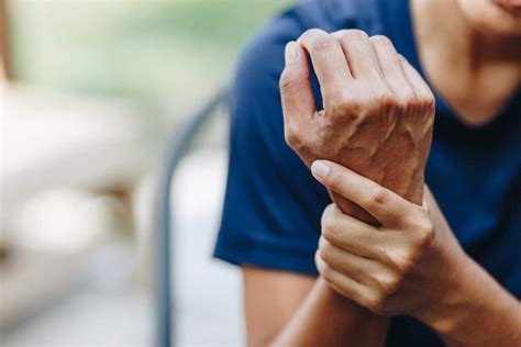 Wrist Joint Pain » Rebuilding Your Life 