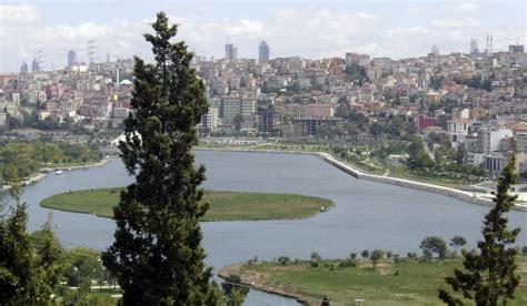 Alt N Boynuz Hali E Panoramik Bir Bak Akinci