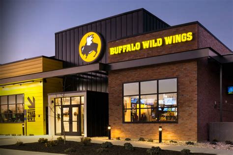 Buffalo Wild Wings 'Go' Parker Photos at Alex Wright blog