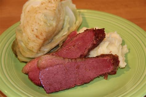 Secret To The Best Corned Beef Brown Sugar And Mustard Glaze Beef Corned Beef Beef Dinner