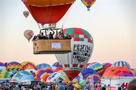 14 Top Hot Air Balloon Festivals in the World