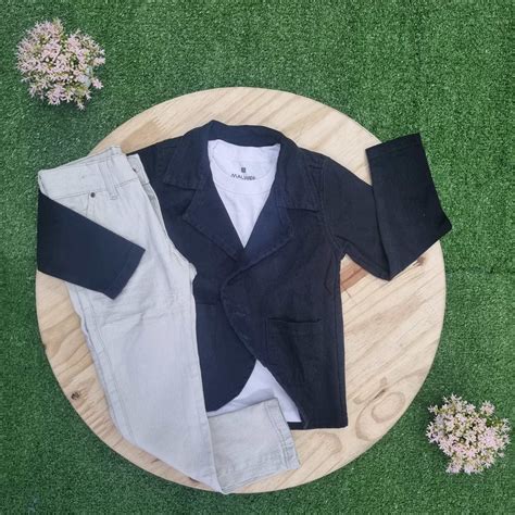 Calça Nude Camiseta Branca e Blazer Preto Infantil Lojinha da