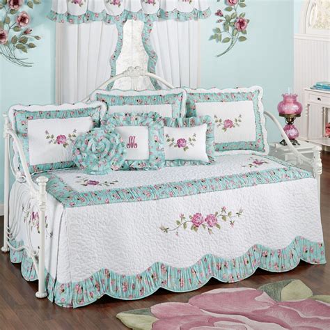 Rose Garden Floral Quilted Daybed Bedding Set With Images Daybed Bedding Sets Daybed