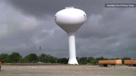 Giant water tower crashes down in Plano, Texas