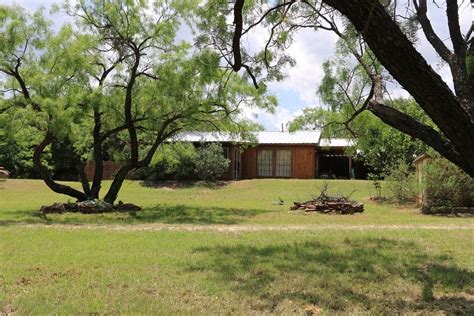 1023 Sweet Rd Blackwell Tx 79506 ®