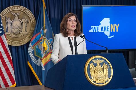 Hochul Contemplates Special Session In Albany As She Weighs State Work Permit Program Amnewyork