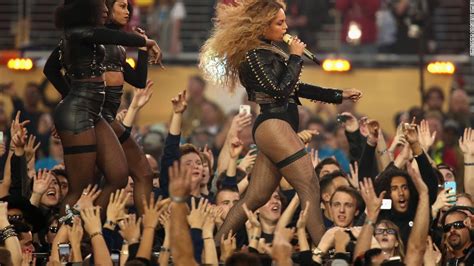 Beyonce gets political at Super Bowl, pays tribute to Black Lives ...