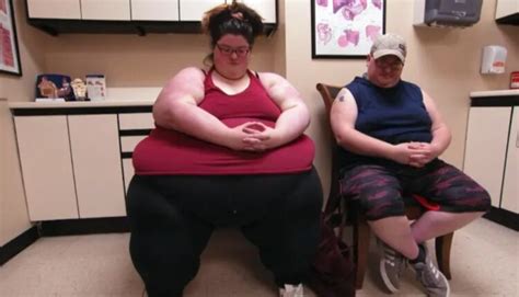 9 Hot Sexy Gina Krasley Bikini Pics