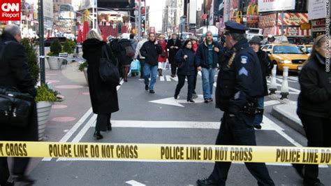 Suspect Dies In Times Square Shooting Holiday Crowds Unharmed