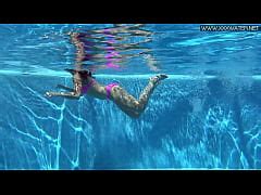 Jessica Lincoln Swims Sexy Naked In The Pool Free Mobile Porn Videos IPornTV