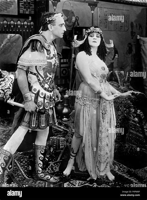 Fritz Leiber And Theda Bara Theda Bara Cleopatra 1917 Directed By J