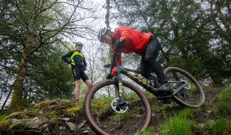 Sur le circuit de la Coupe de France de VTT à Ussel On est toujours