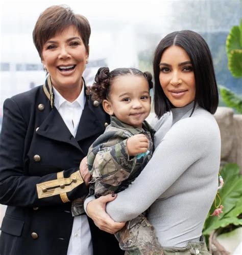 Kris Jenner Shows Appreciation For Family And Staying Closely Connected ...