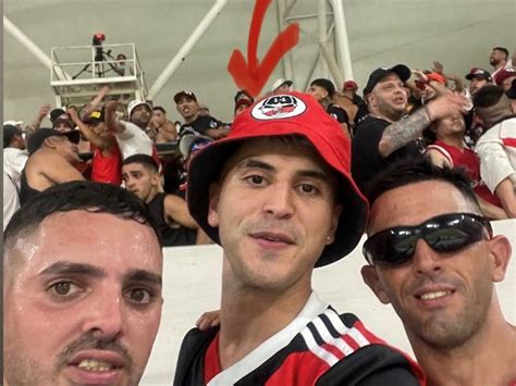 Exequiel Palacios el campeón del mundo que fue a alentar a River con