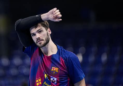 El Barça, a ampliar su colchón liguero en el choque aplazado ante el