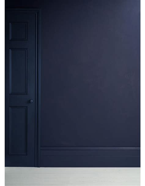 Oxford Navy Satin Paint By Annie Sloan DeFerrari Home