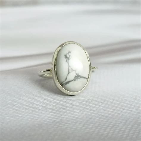 Howlite Oval Silver Ring At Rs Gemstone Ring In Gurugram Id