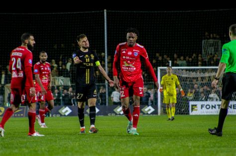 Football National le FC Villefranche et GOAL FC relégués malgré