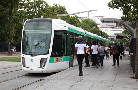 Ile De France Toujours Plus De Voyageurs Dans Les M Tros Rer Trams