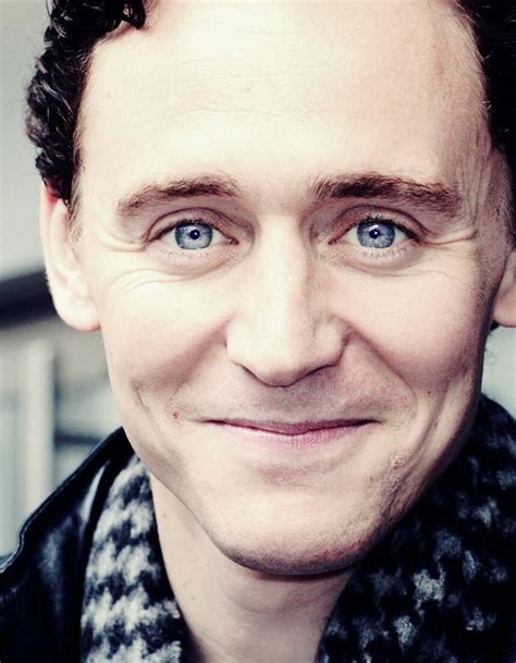 Pin By Michelle Iantorno On Hiddlestoned Tom Hiddleston Celebrities