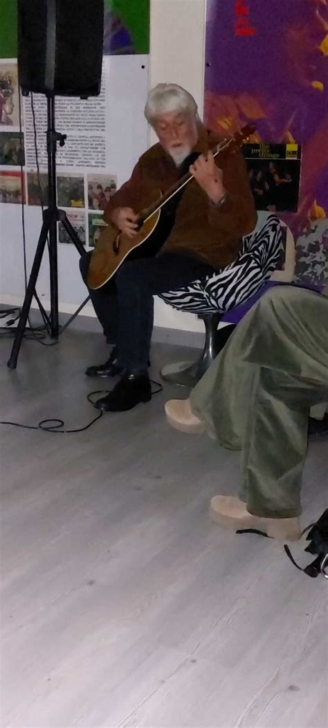 La magia del chitarrista Marcello Capra entra nel cinema