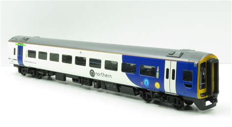 Bachmann Class Northern White Livery Car Dmu Repaint Dcc