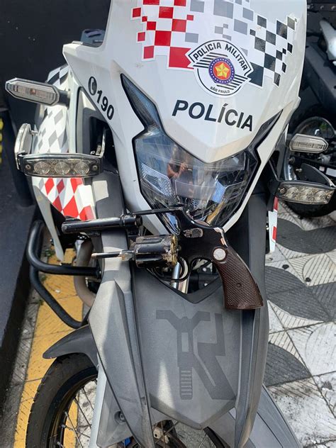 Dupla Detida Por Porte De Arma De Fogo E Moto Adulterada Em Suzano