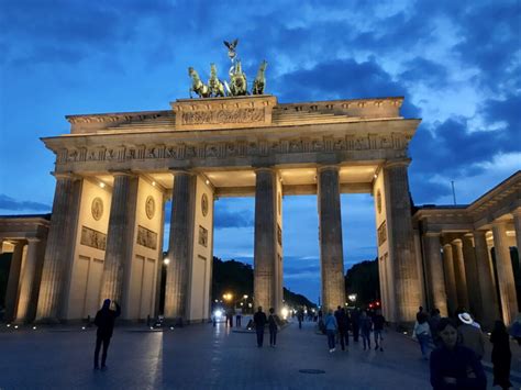 BRANDENBURG GATE ⭐‍ Landmark of Berlin