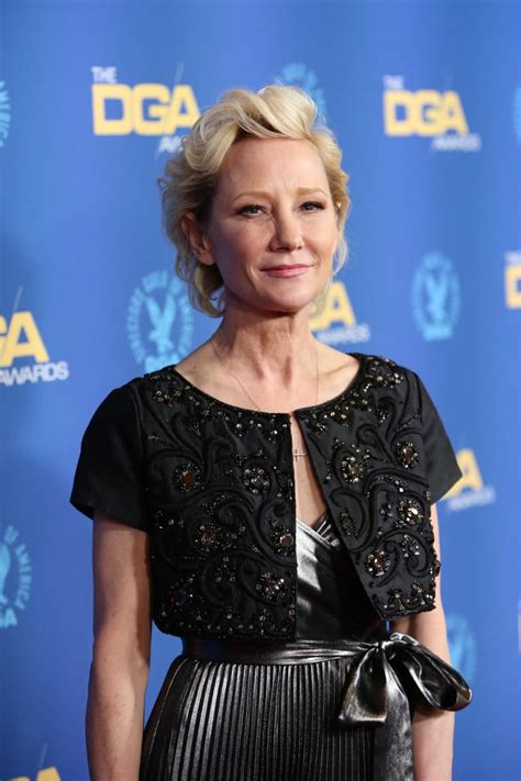 L autobiographie de l actrice Anne Heche va sortir début 2023 six mois