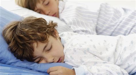 Emisoras Unidas 7 Hábitos para dormir plácidamente toda la noche