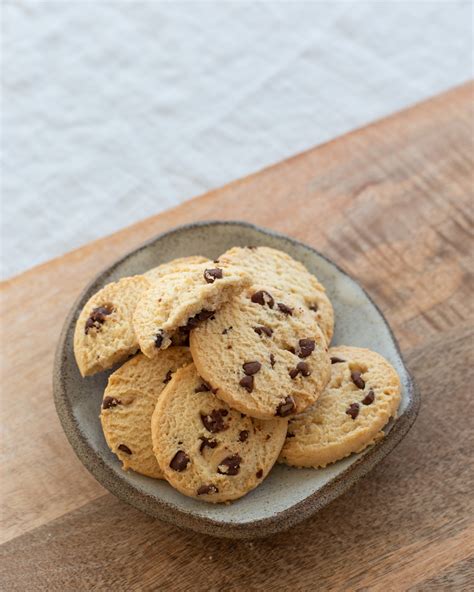 Gluten Free Chocolate Chip Shortbread Rounds Case Walker S Shortbread