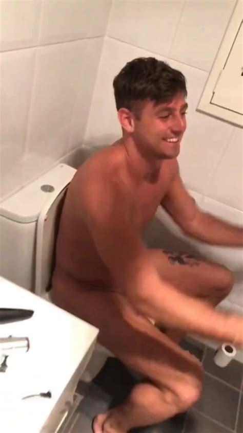 Spy Video Naked Guy On Toilet Filmed By Friend