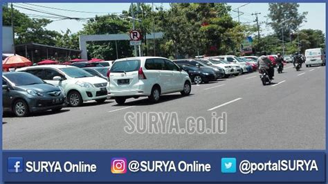 Parkir Liar Bikin Macet Jalan Raya Sudah Sering Ditertibkan Tapi Balik