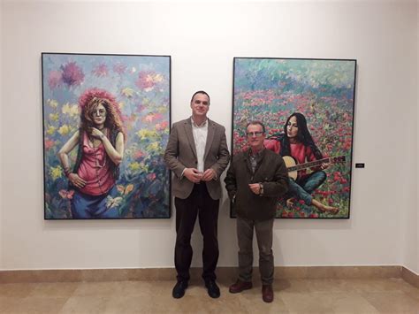 El Alcalde Visita La Obra De Paco Moreno Expuesta En La Casa De La