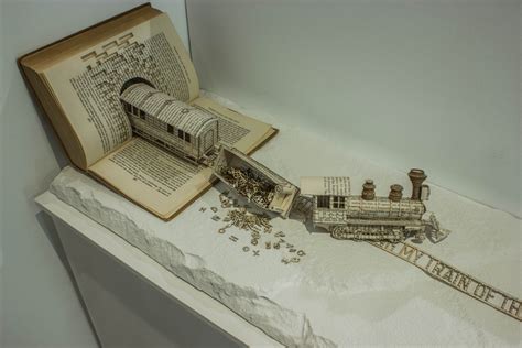 17 Mind-Blowing Book Sculptures You Must See