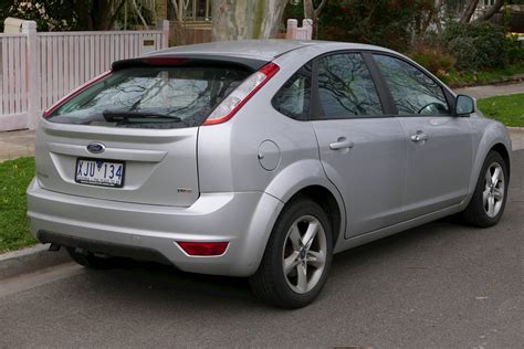 2009 Ford Focus SE 4dr Sedan 5-spd manual w/OD