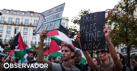 Dezenas de pessoas manifestam em Lisboa apoio à resistência