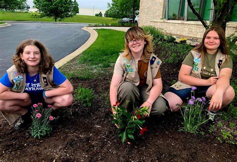 Girl Scouts Show Up In A Special Way For Silver Award Project Girl